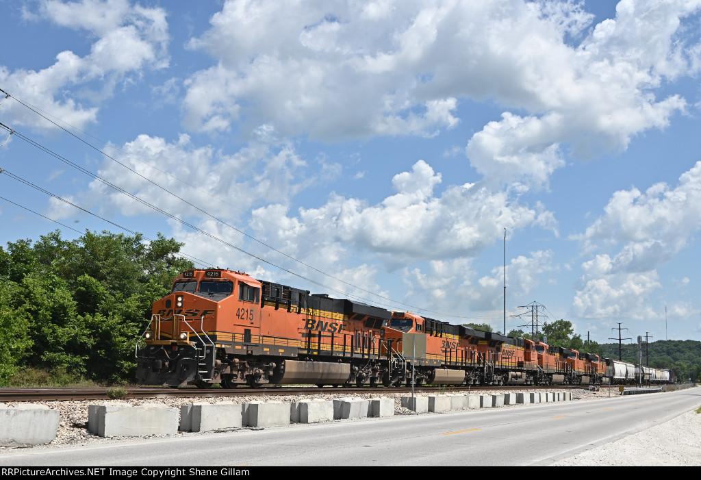 BNSF 4215